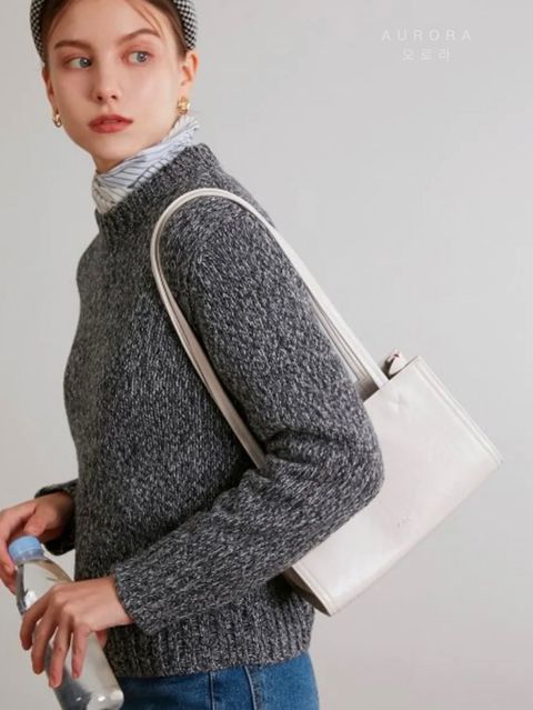 Standoil Oblong Bag Tiny