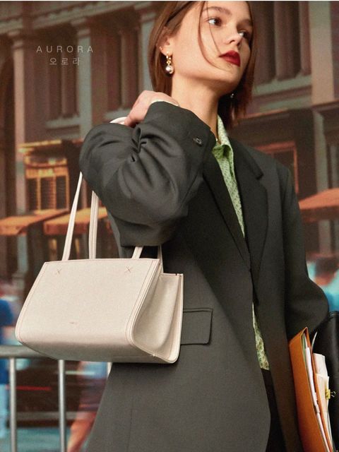 Standoil Oblong Bag Tiny