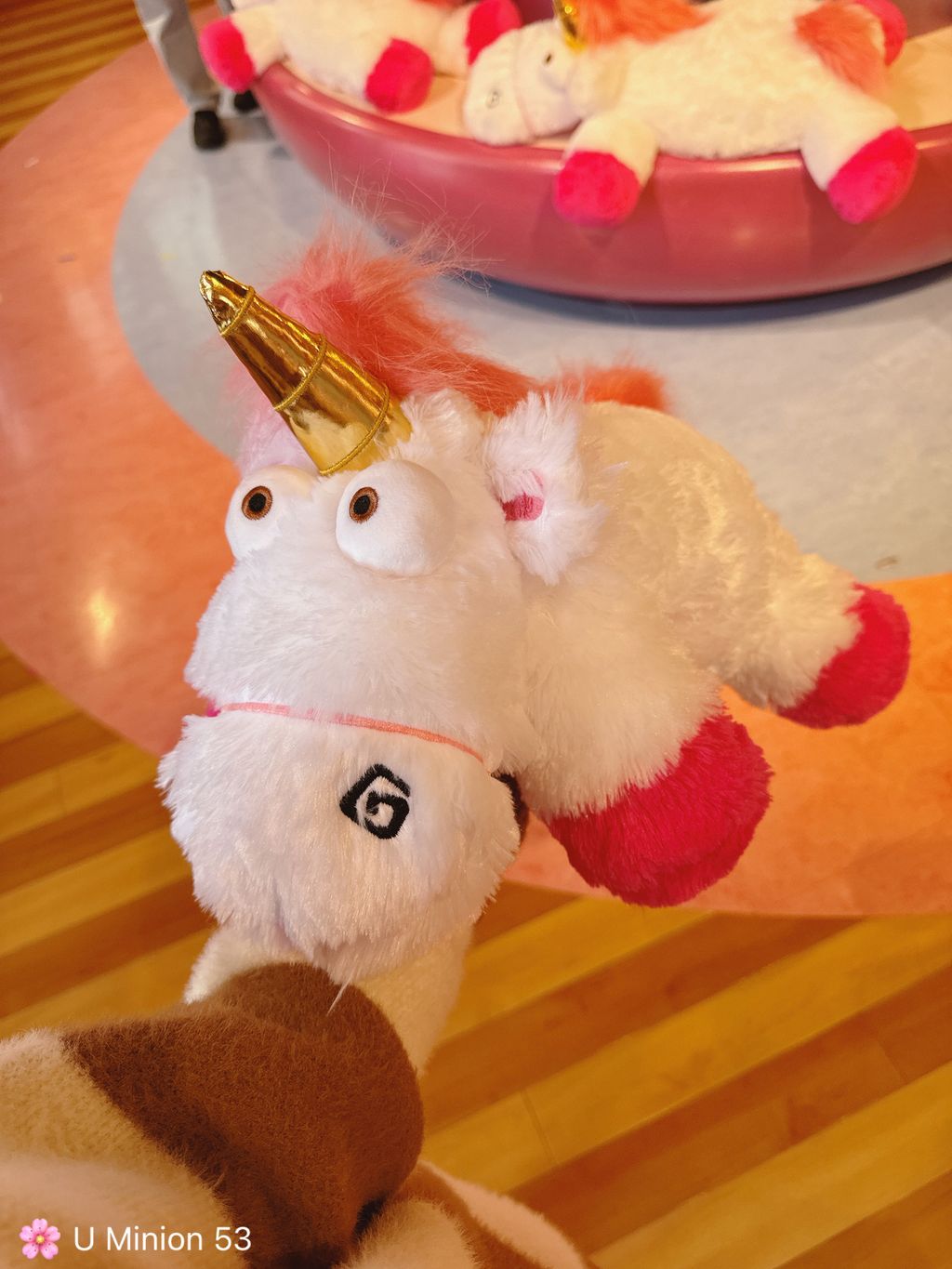 USJ Minion 53 | 快乐独角兽趴着