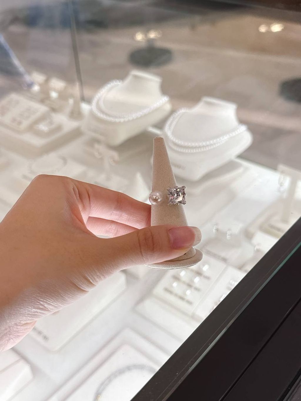 Haesool 珍珠锆石戒指