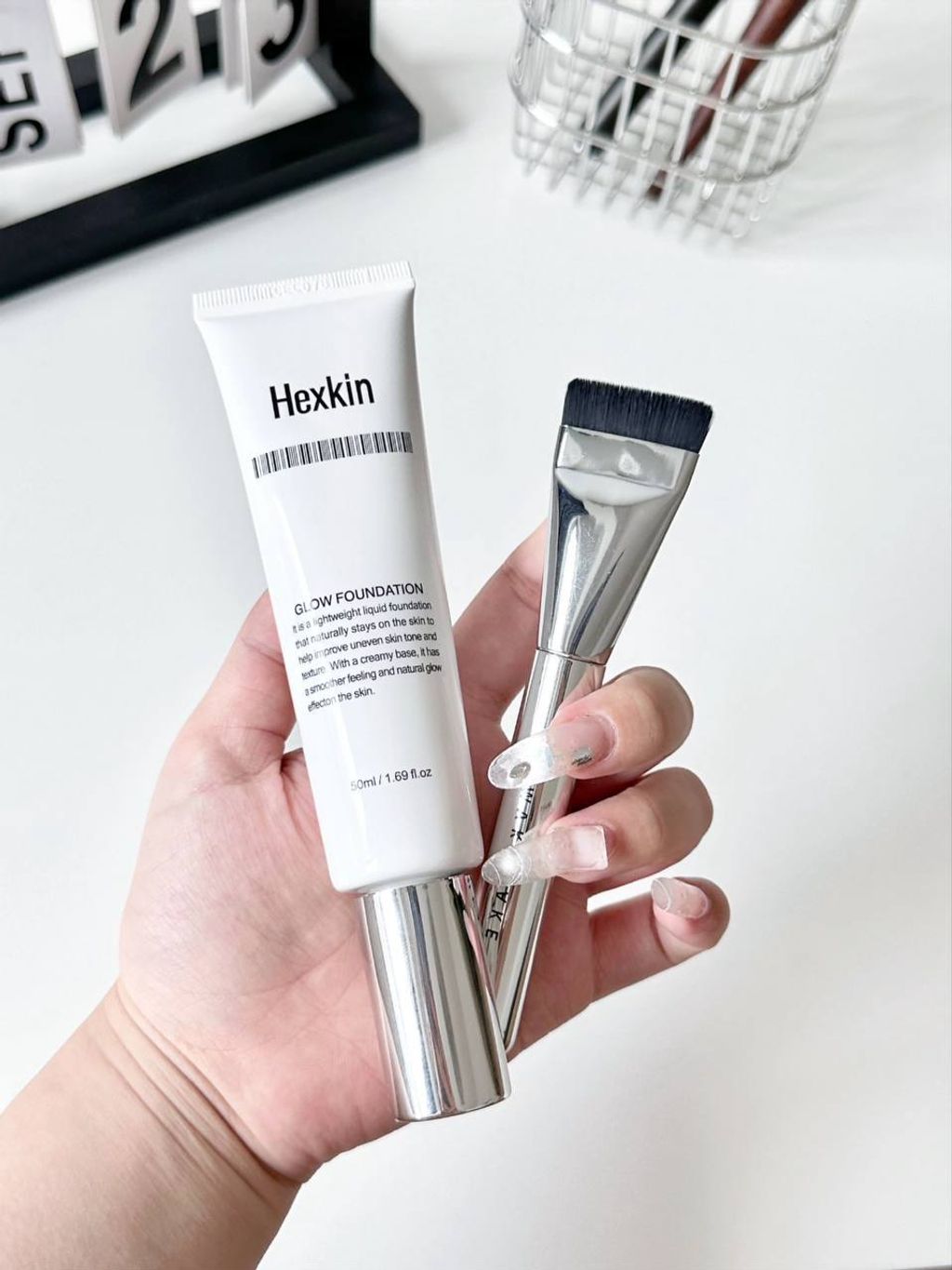 Hexkin 发光粉底液