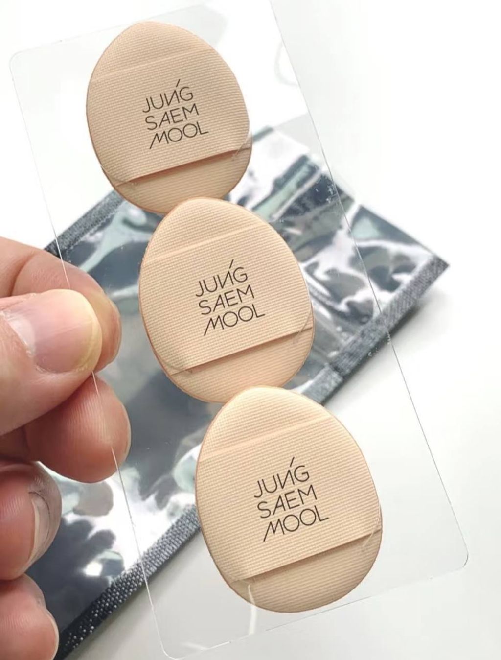 Jung Saem Mool 迷你手指粉扑