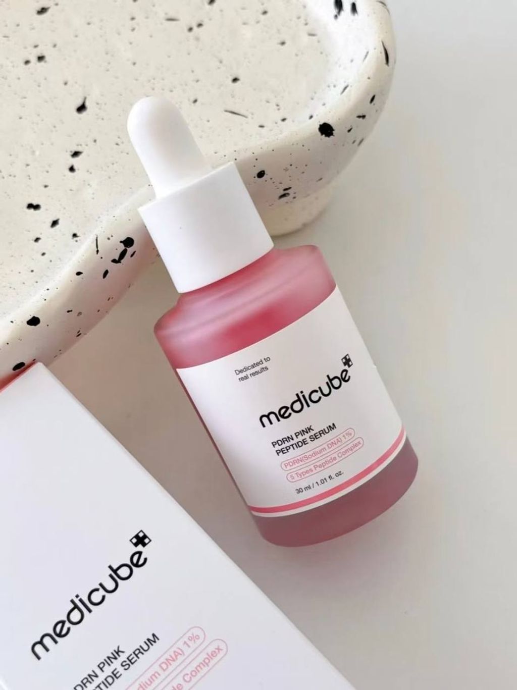 Medicube 粉红胶原蛋白安瓶 1+1