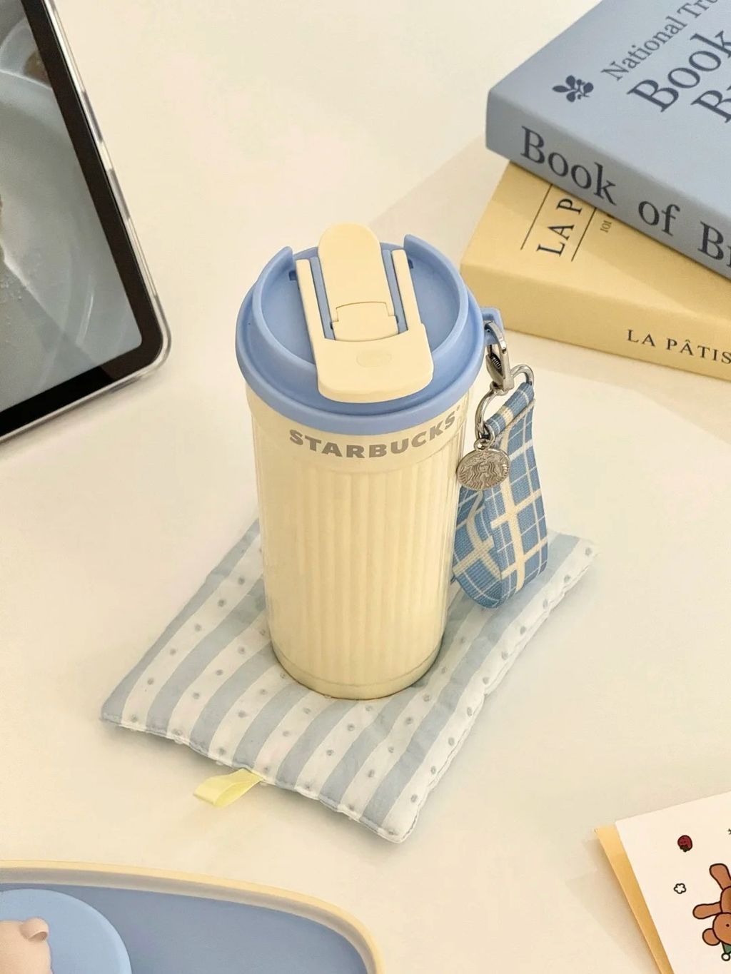 星巴克芝士奶油黄新品保温杯