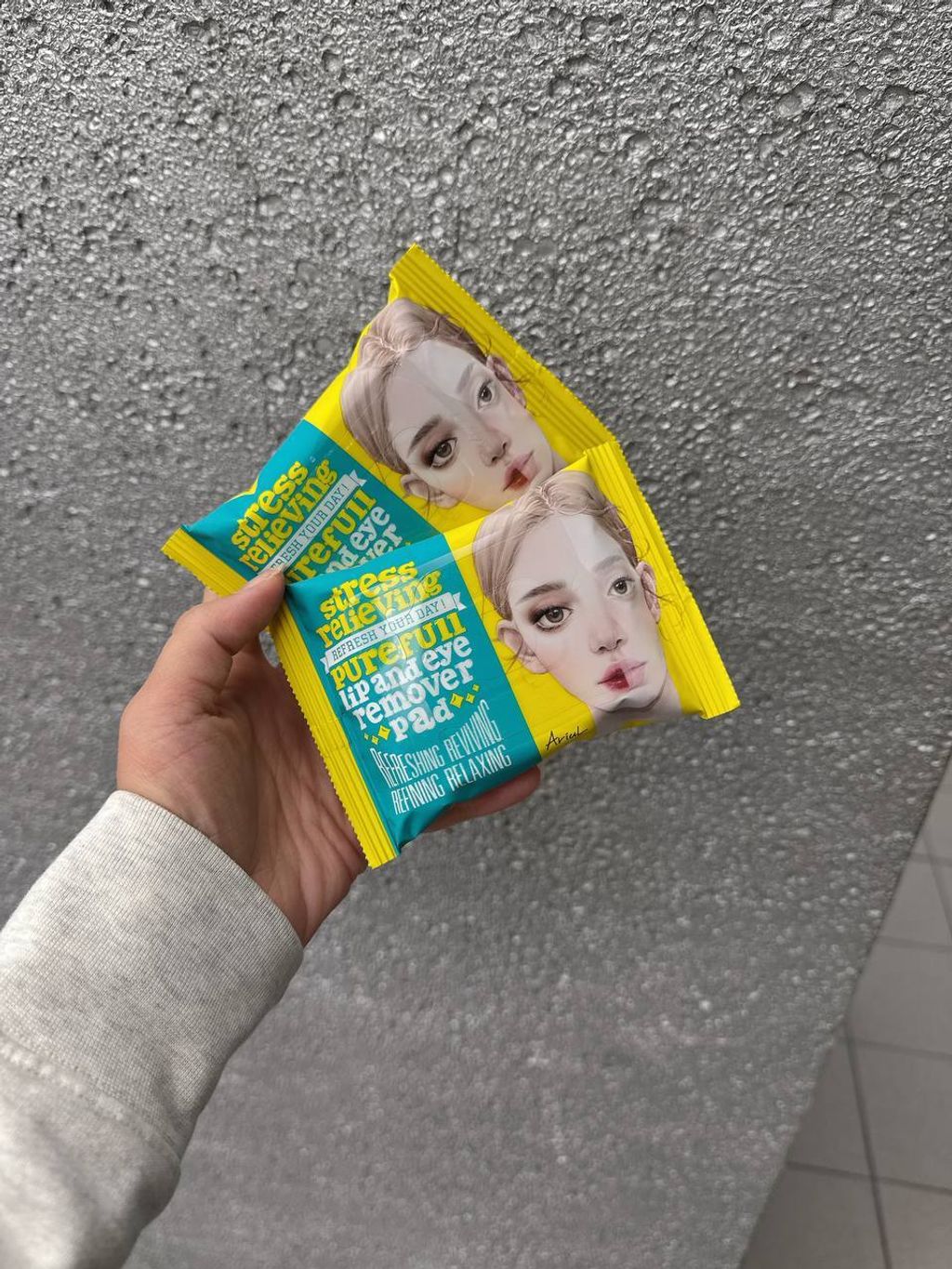 Ariul 舒缓纯净眼唇卸妆巾