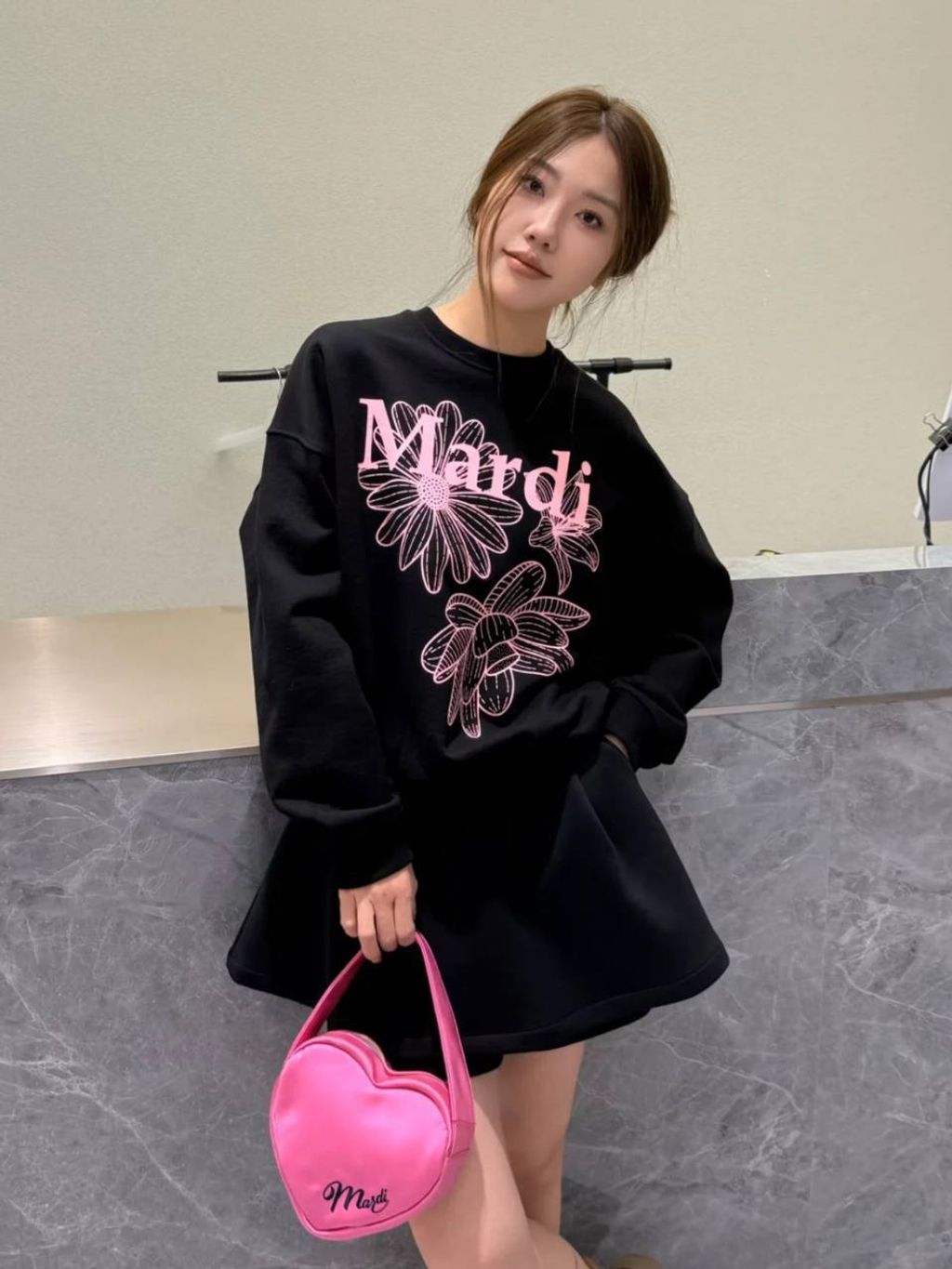 Mardi 56 | 新款Mardi三朵花卫衣