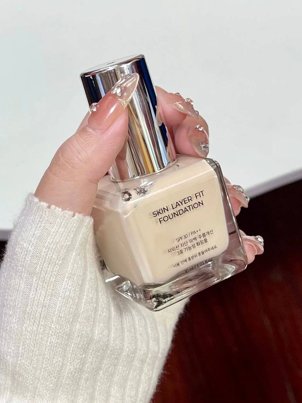 About Tone 半雾面无瑕粉底液