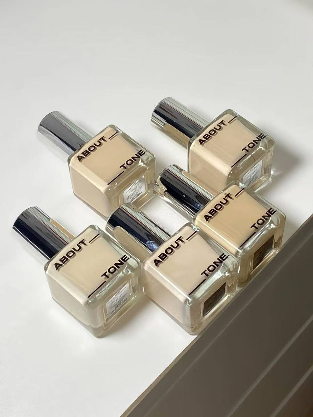 About Tone 半雾面无瑕粉底液