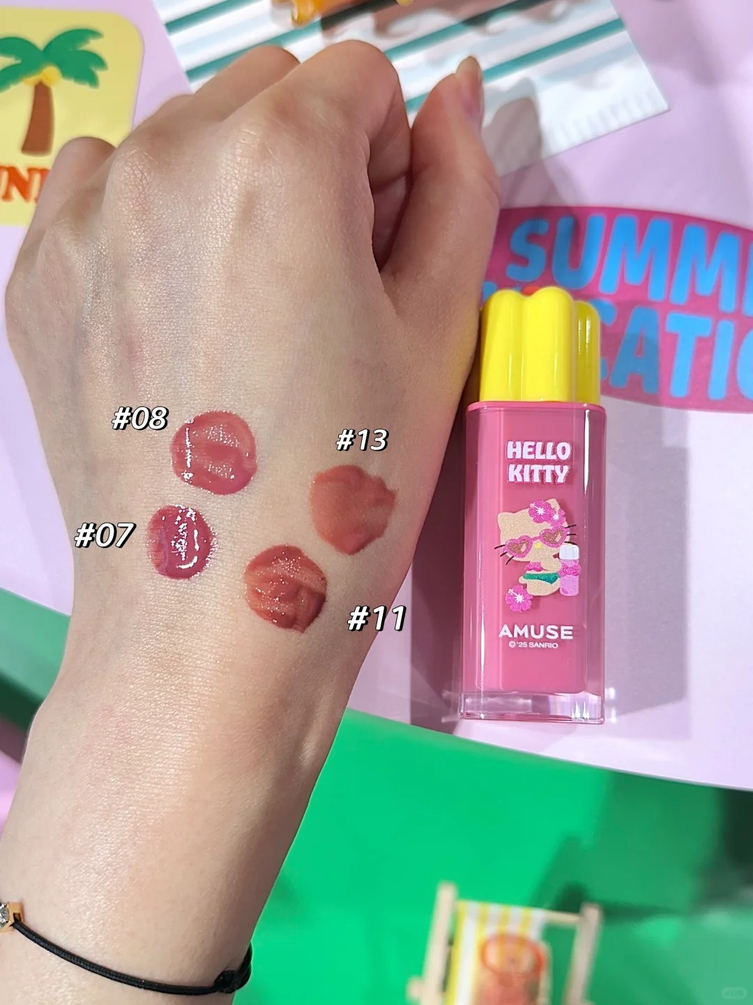Amuse x 黑皮HelloKitty 小雏菊唇釉