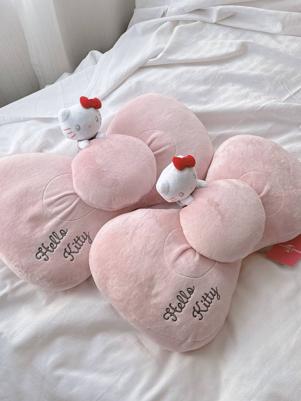 USJ Kitty 14 | 粉色蝴蝶结抱枕