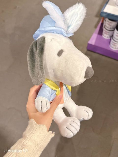Snoopy 兔子服装限定