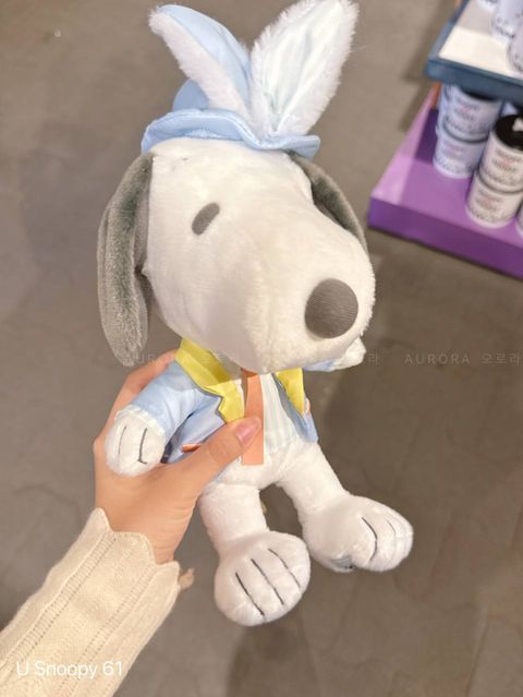 Snoopy 兔子服装限定