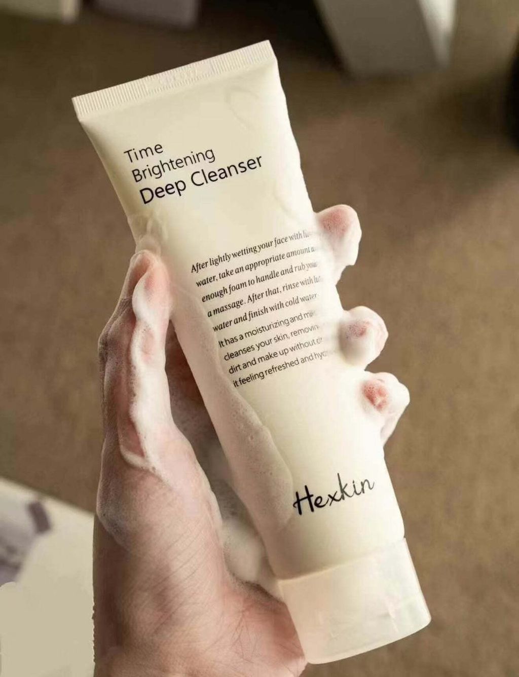Hexkin 提亮深层洁面乳