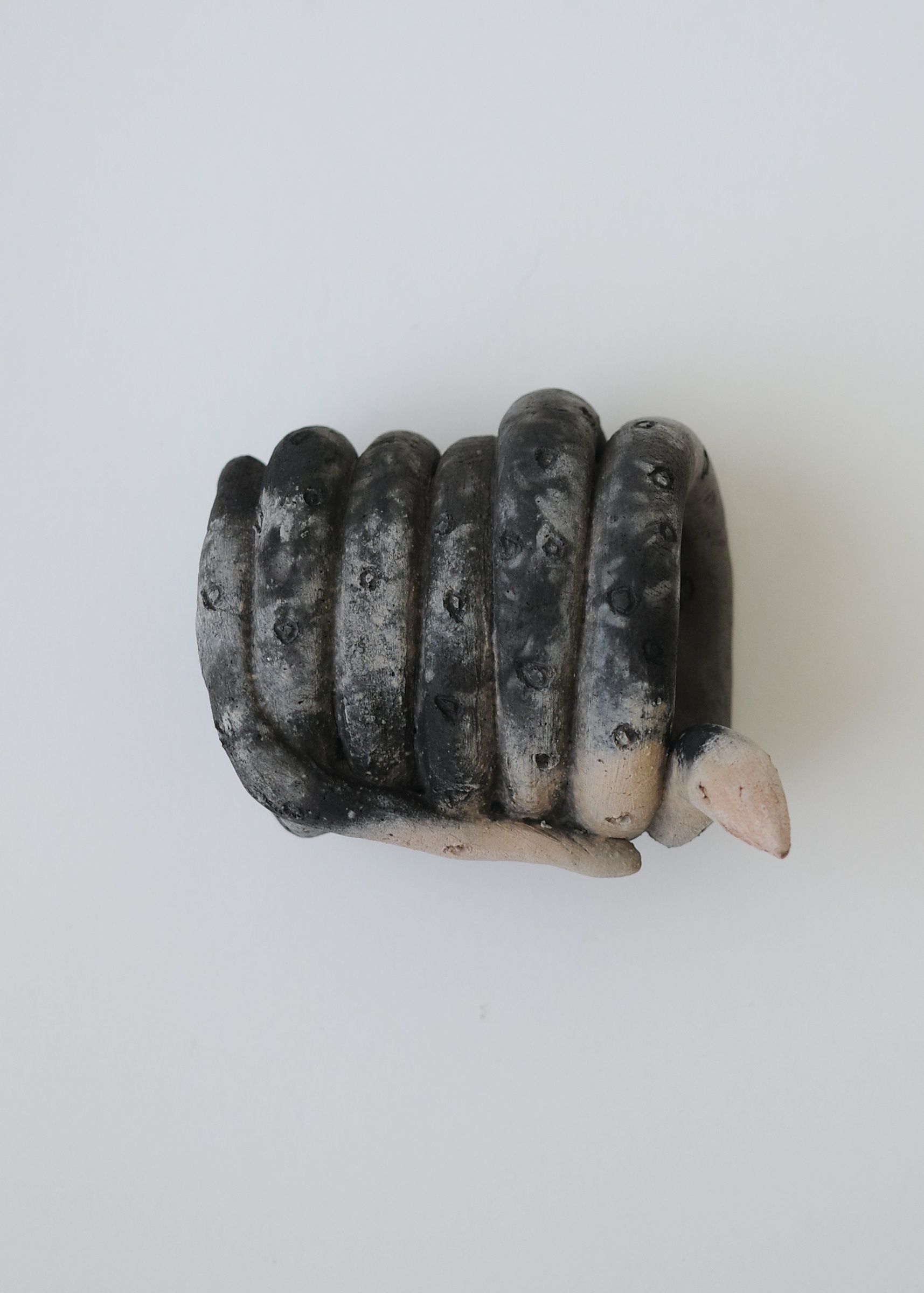 C5EF43BC-1F76-4F76-8E6F-7CAB59F1AEB3_1_201_a