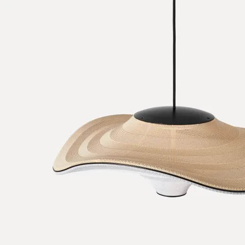 made-by-hand_flying_lamp_o58cm_golden-sand_detail_backgroundtone_1178