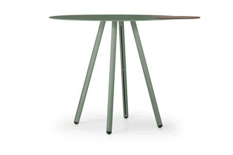 s518365949587921451_p1569_i122_w5760