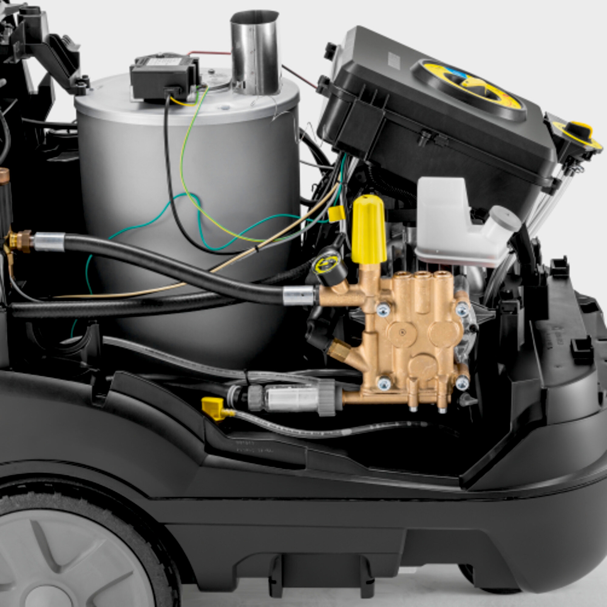 High-pressure cleaners HDS 10/21-4 M: Maximum efficiency