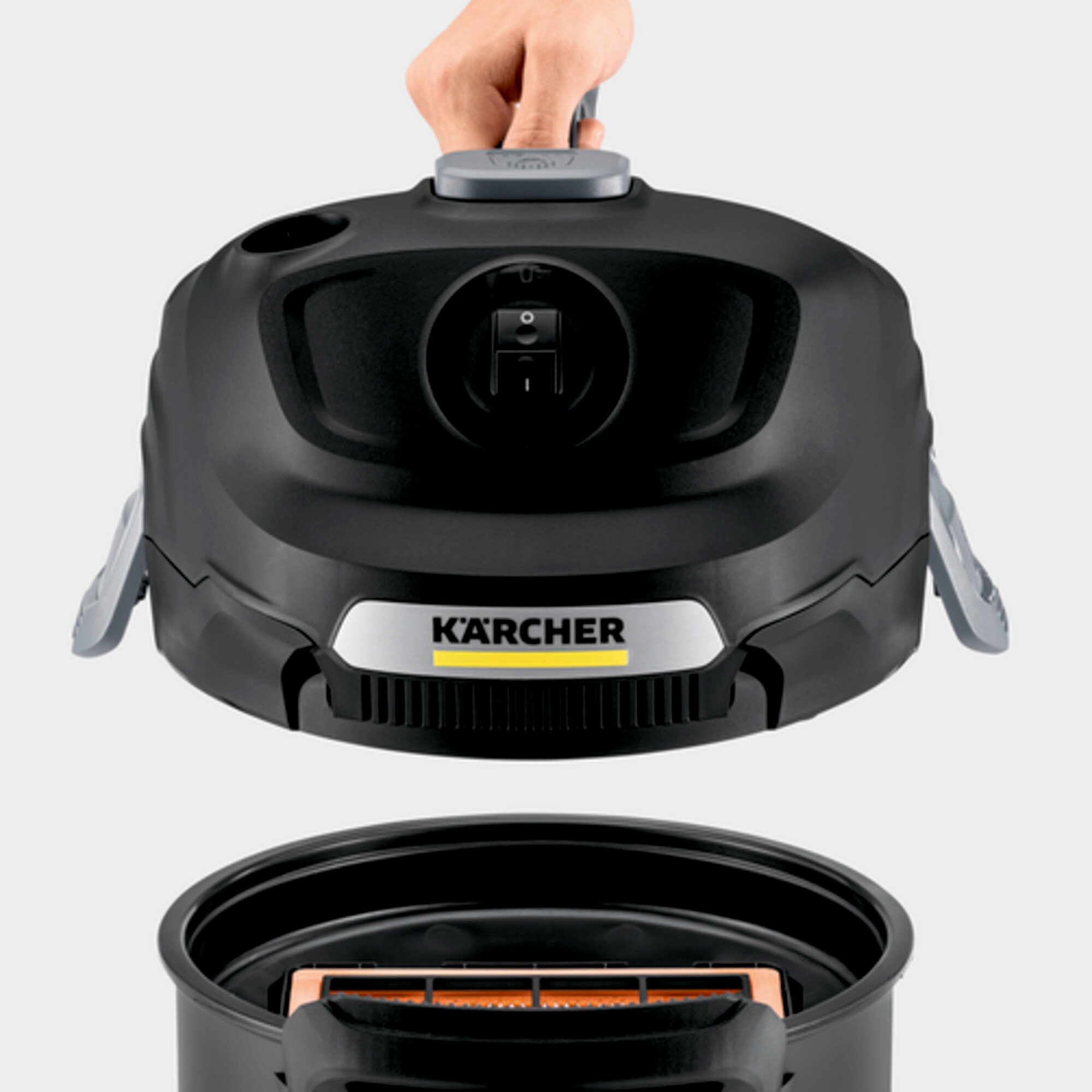 Ash and dry vacuum cleaner AD 4 Premium: Flame-resistant material, metal container, jacketed metal hose and handle with electrostatic protection