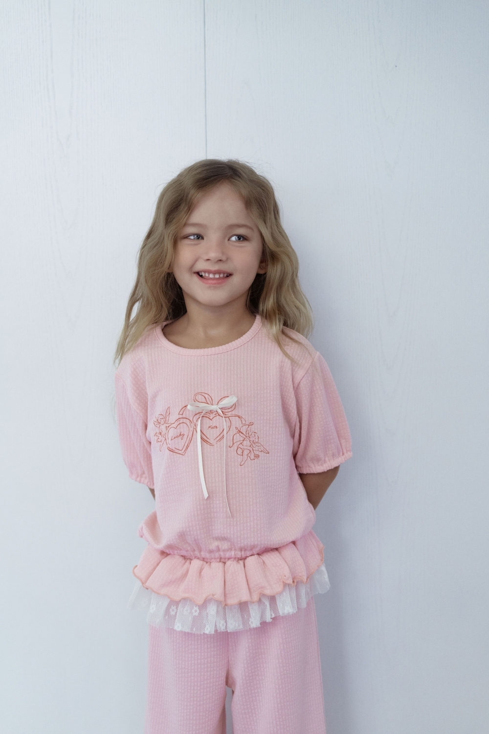 1774318406_2064333748