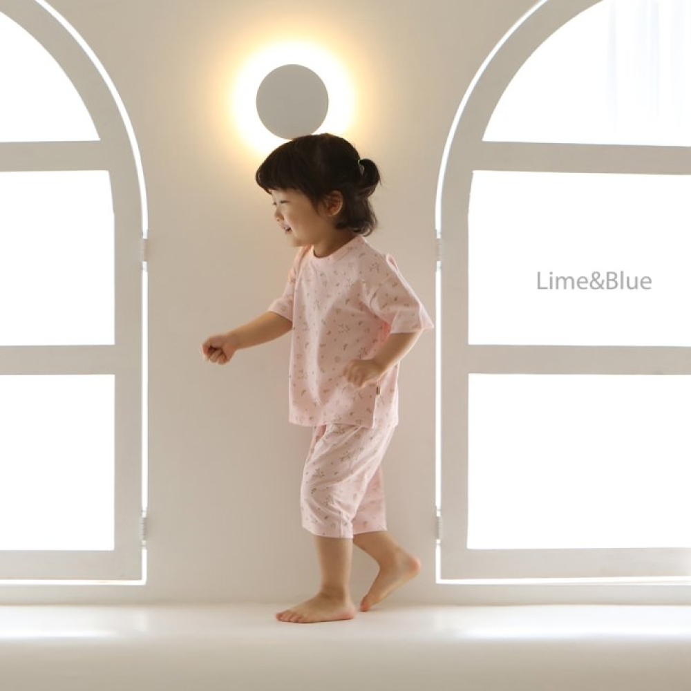 1718157746_2918759063