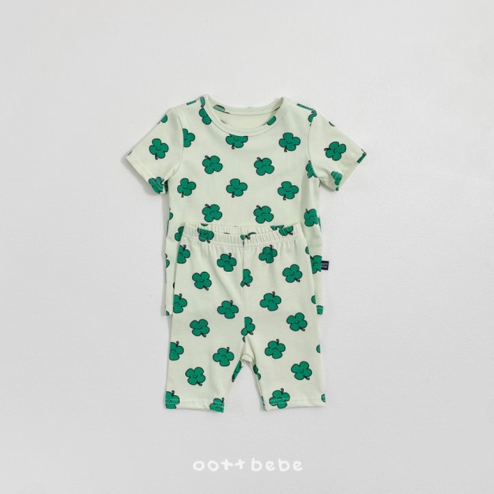 1774902239_6439369708