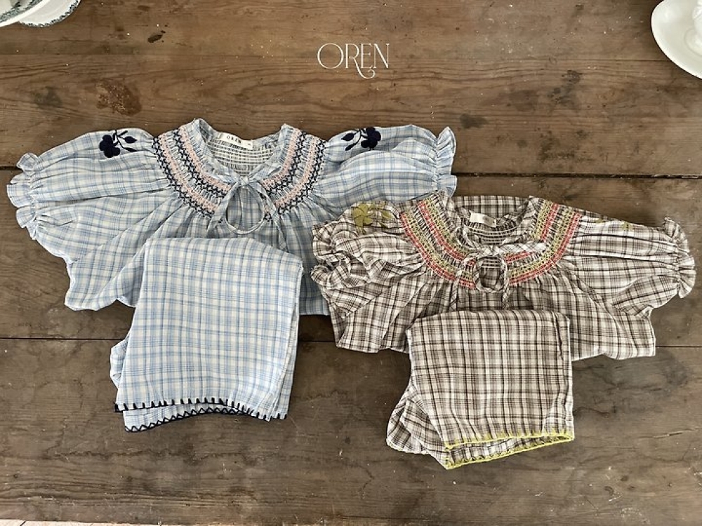 1775478360_6024016818