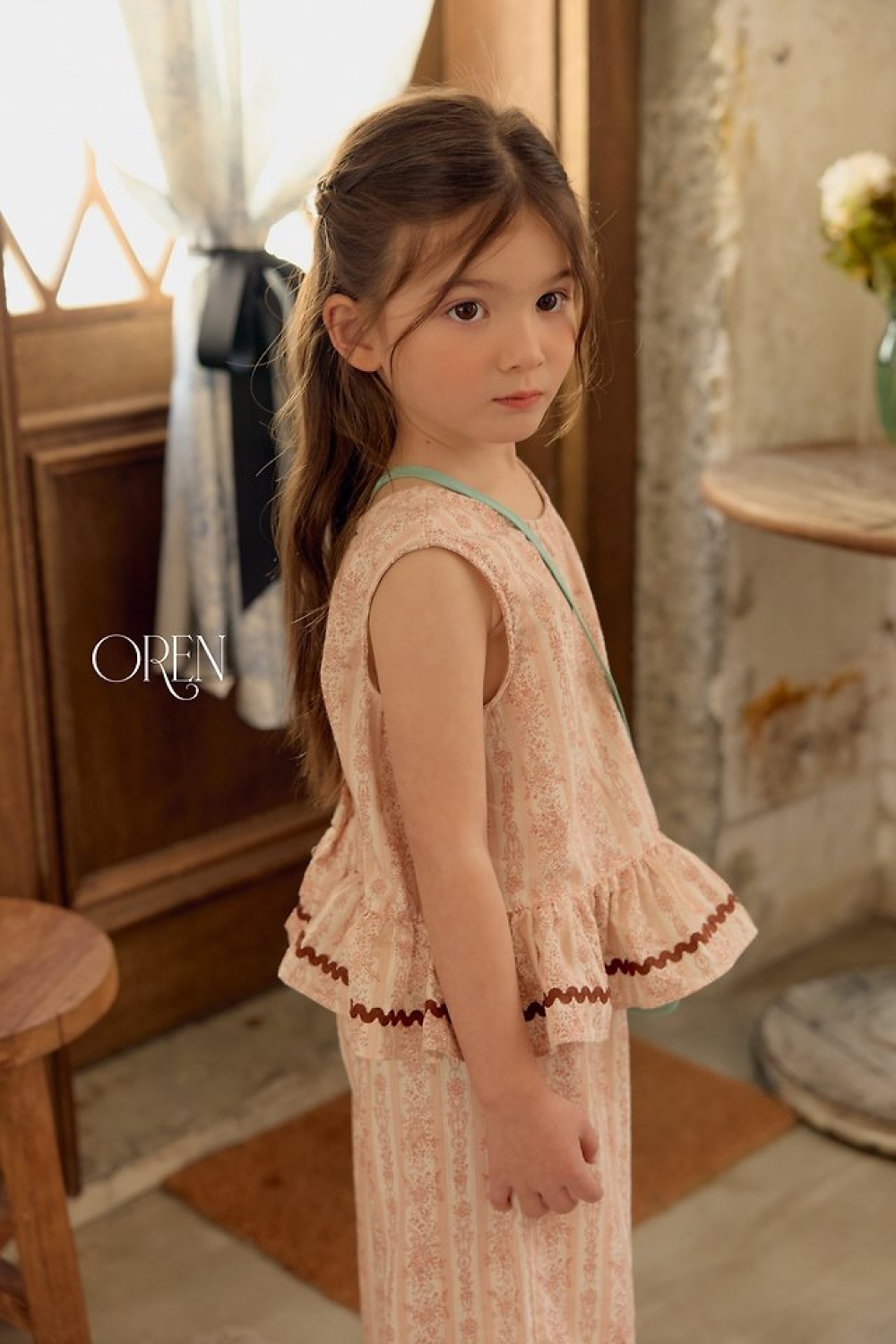 1775476545_1958112192