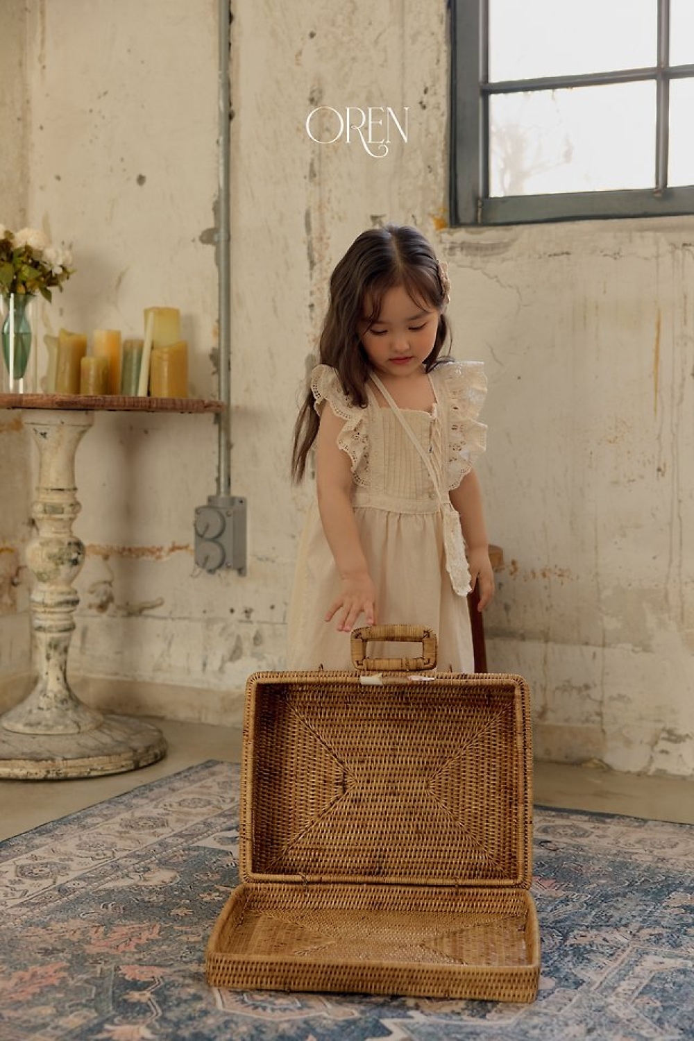 1775475635_2432105923