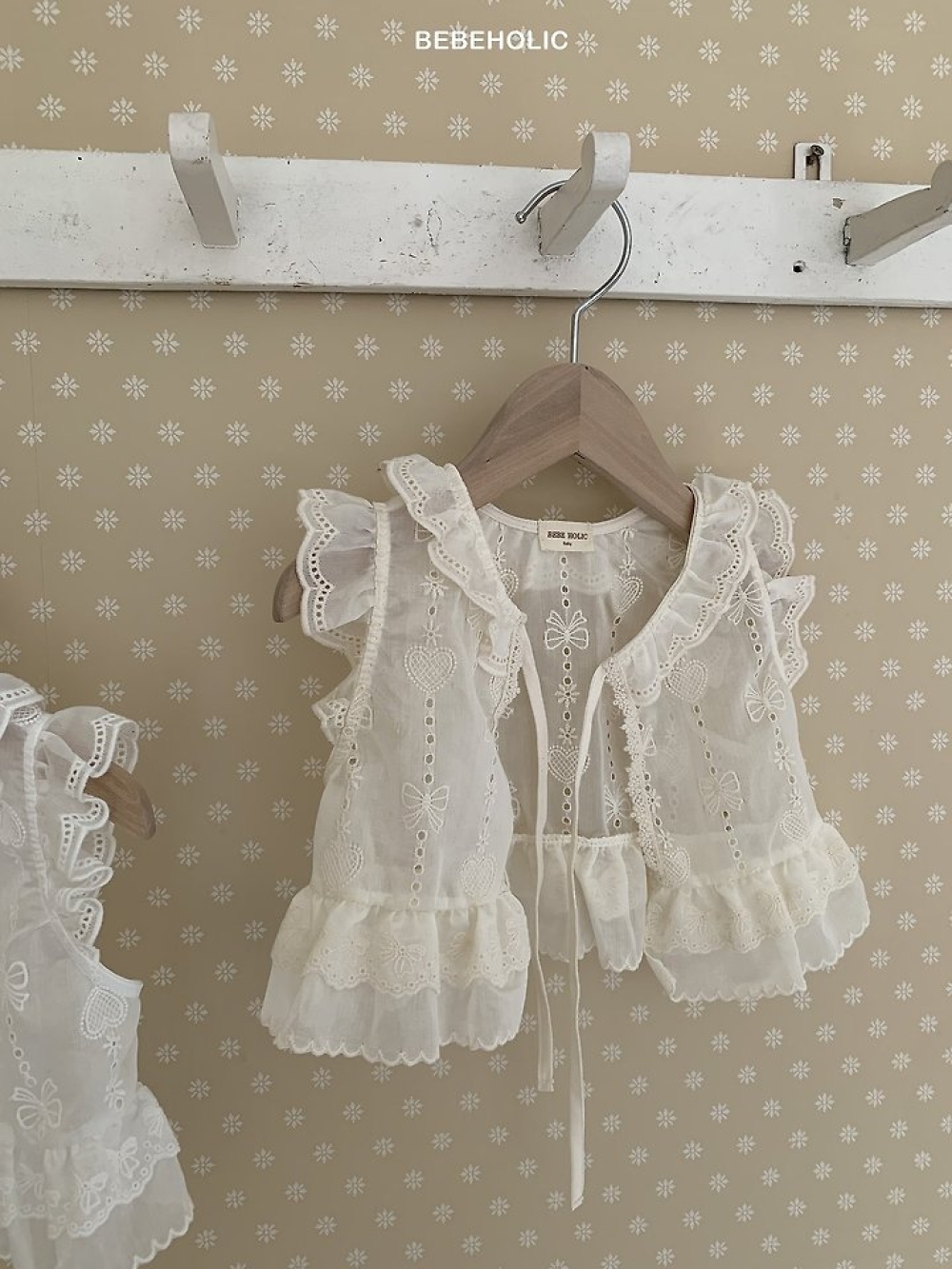 1775077983_8074417860