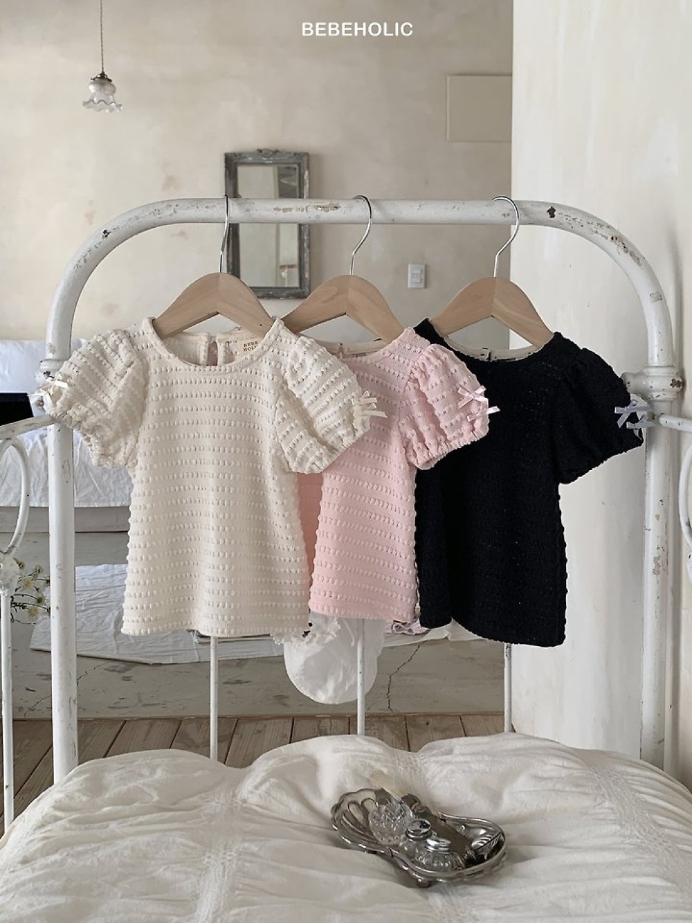 1775079043_4338385496