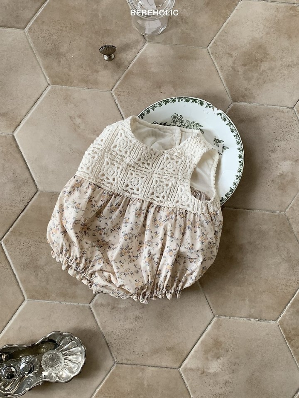 1775081109_3973845418