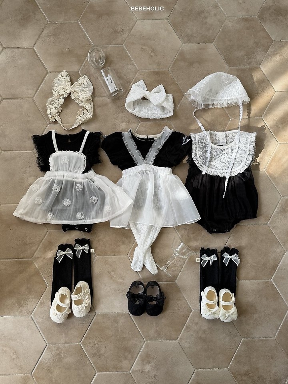 1775081940_6744429219