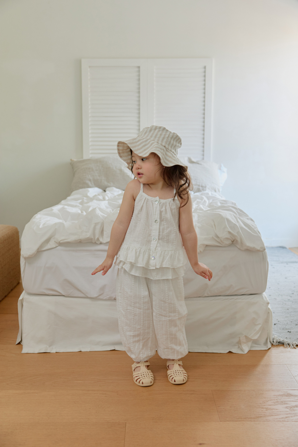 1775037706_6378202897