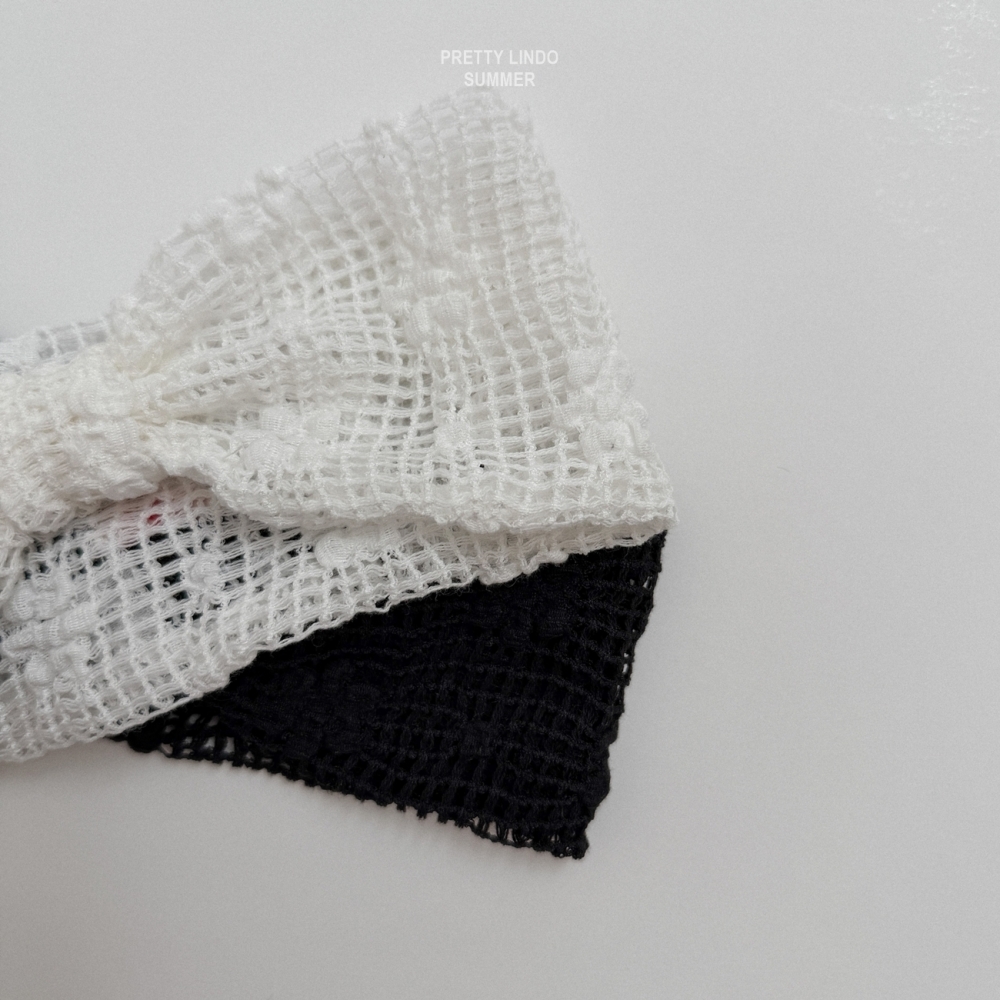 1776301903_2398042674