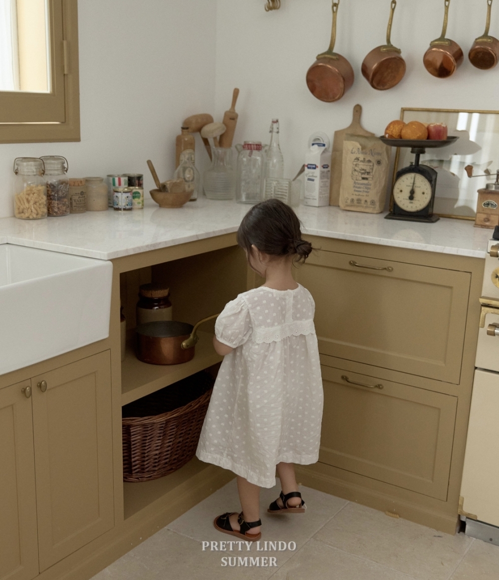 1776305844_4521643718