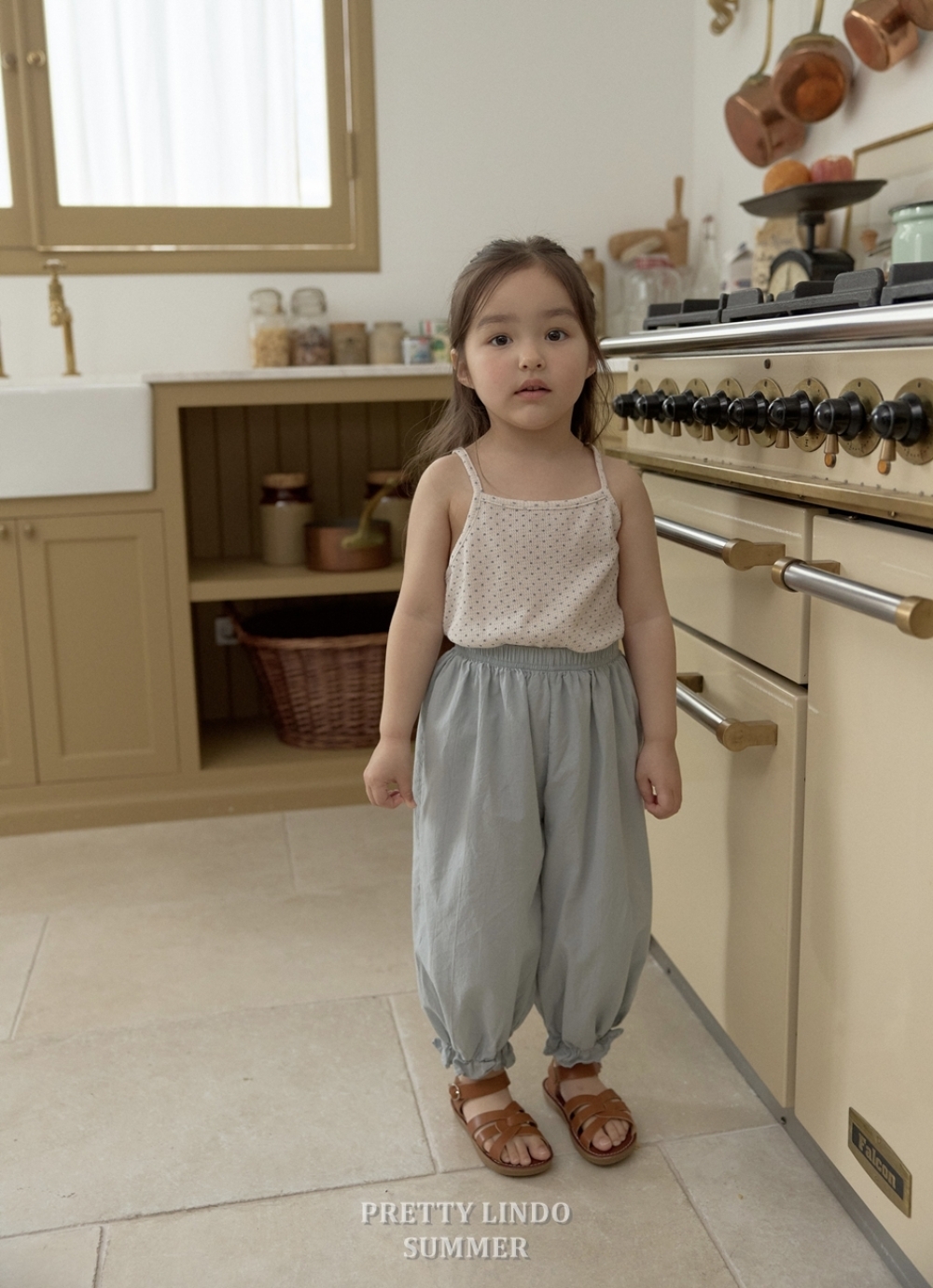 1776306724_1087406744