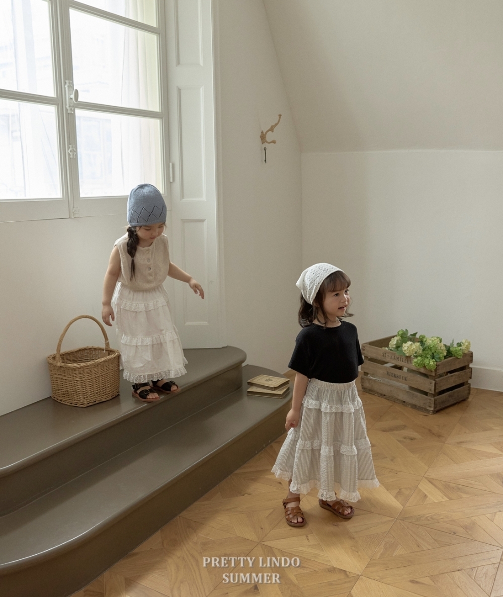 1776309651_4264644748