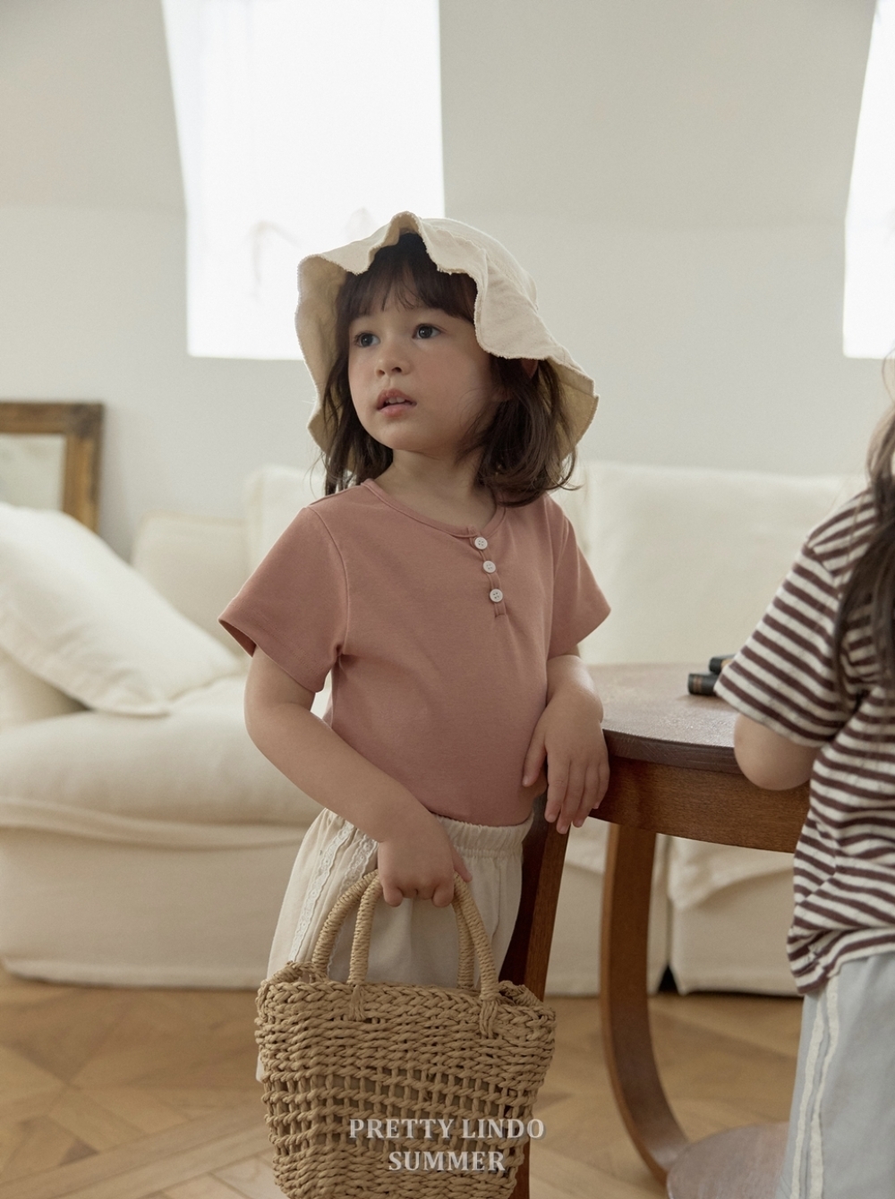 1776311460_8786808377