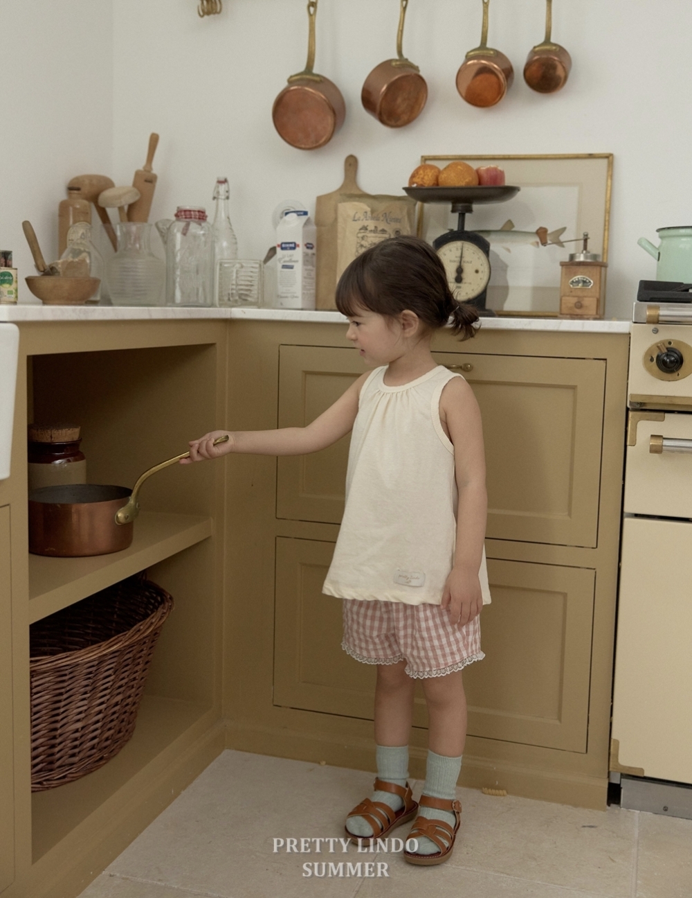 1776312158_1848983202