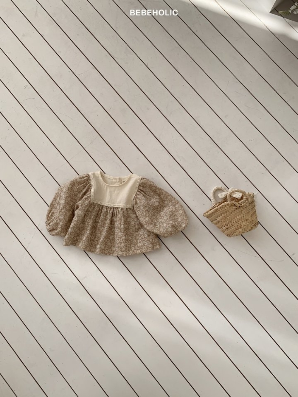 1768506563_2779142351