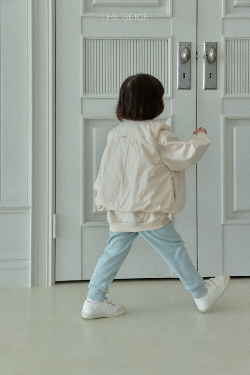 1768916232_1989233215