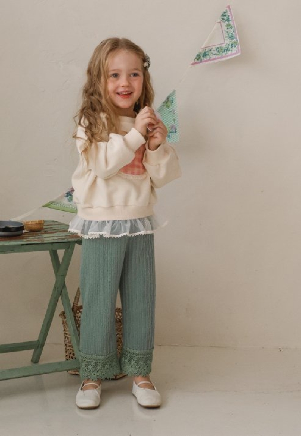 1768266137_7761312208