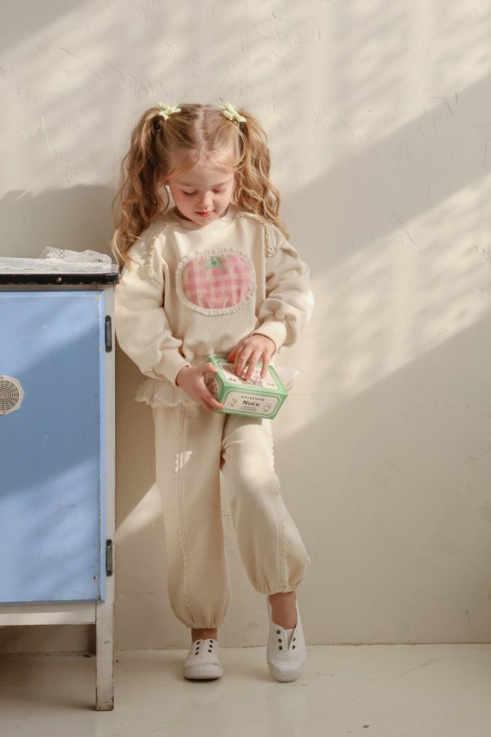 1768272853_8761808802