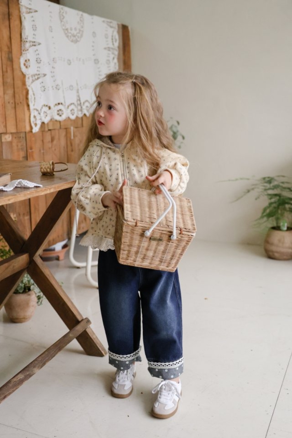 1768273044_4284802327