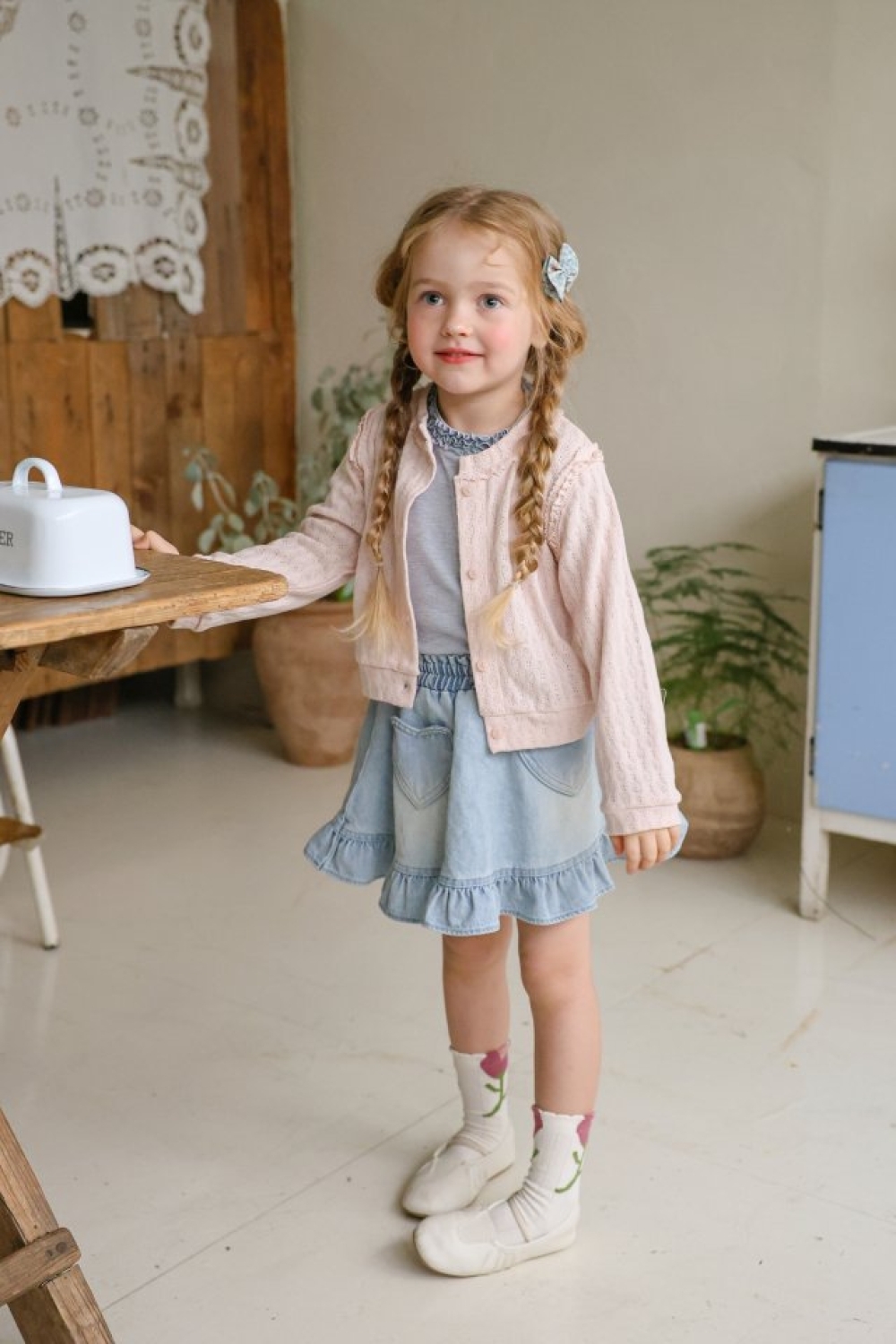 1768275673_2778335145