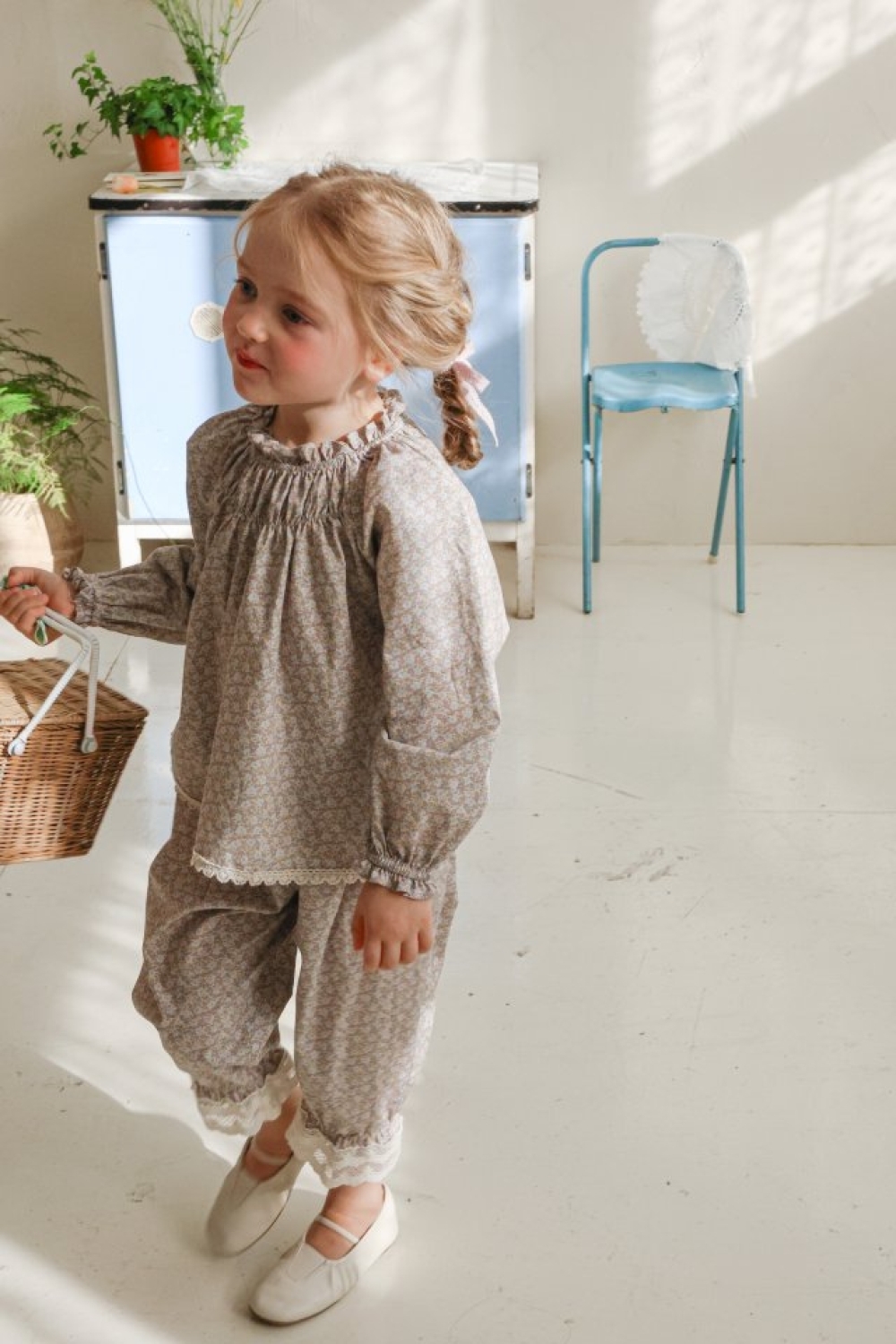 1768276373_1686778174