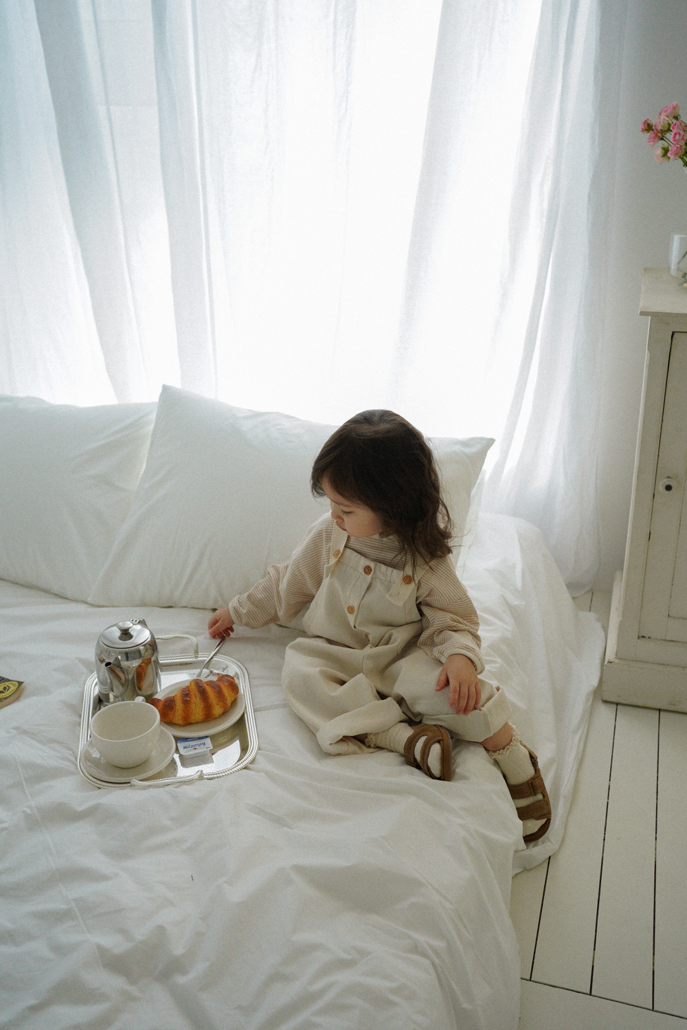 1768800052_1955357093