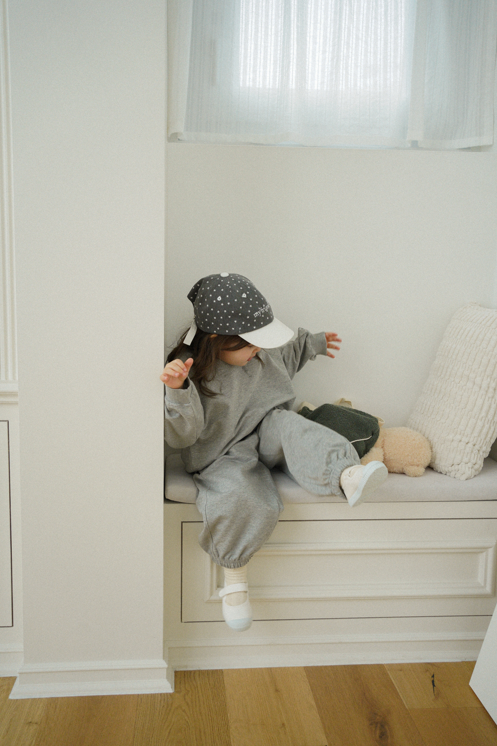 1768792085_9173554235