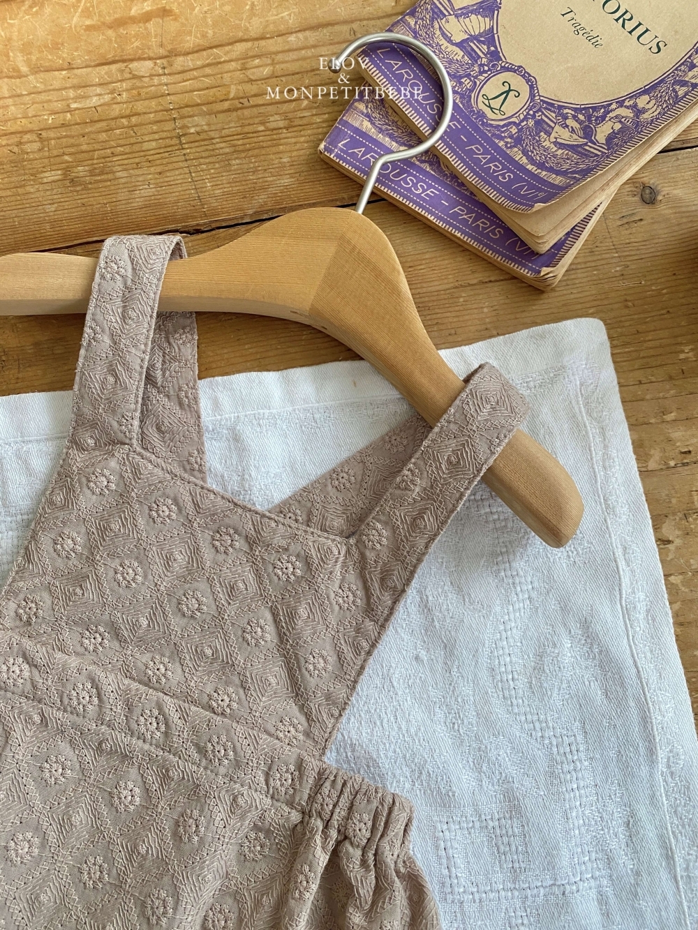 1769766250_2541858688