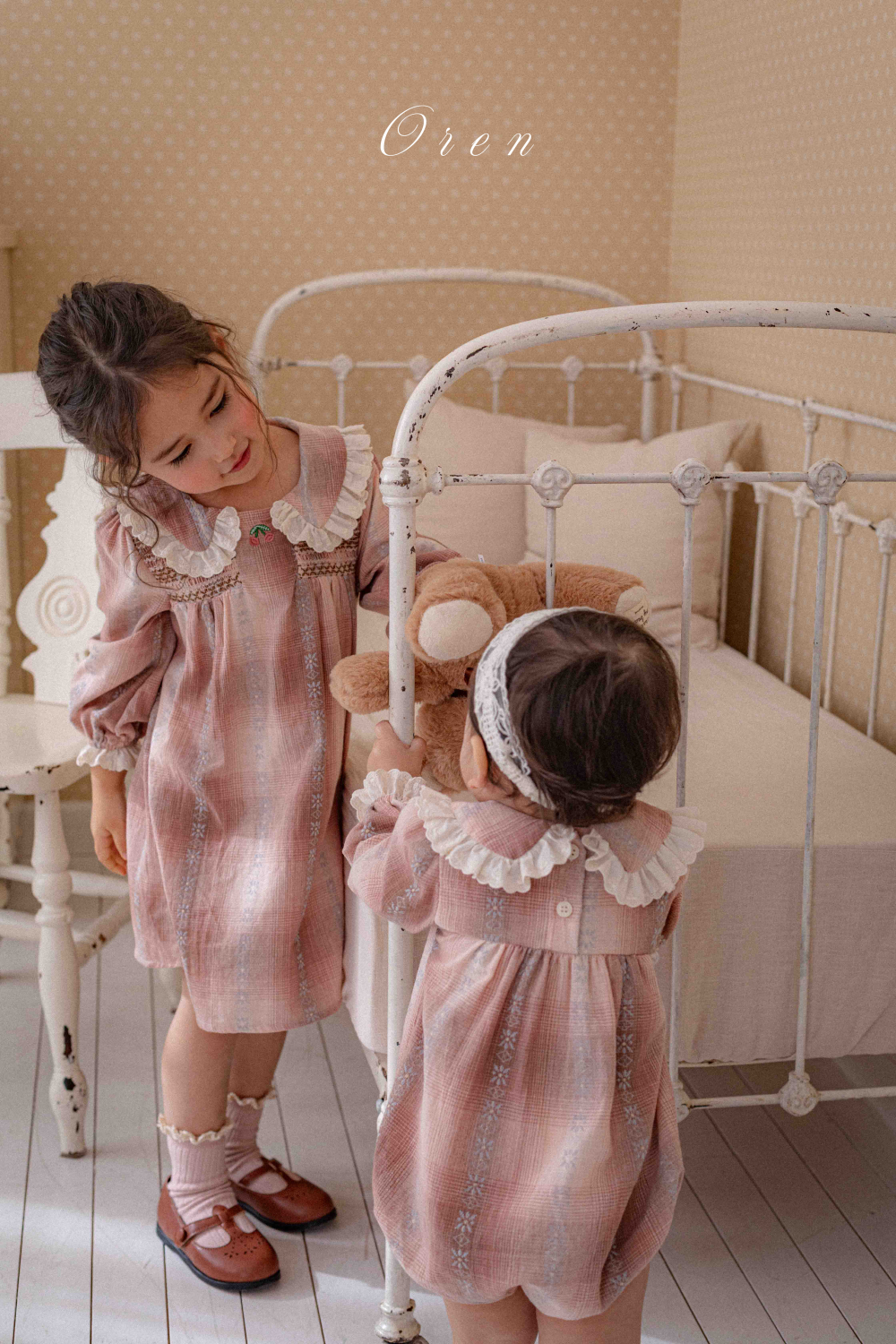 1769618136_7588407356